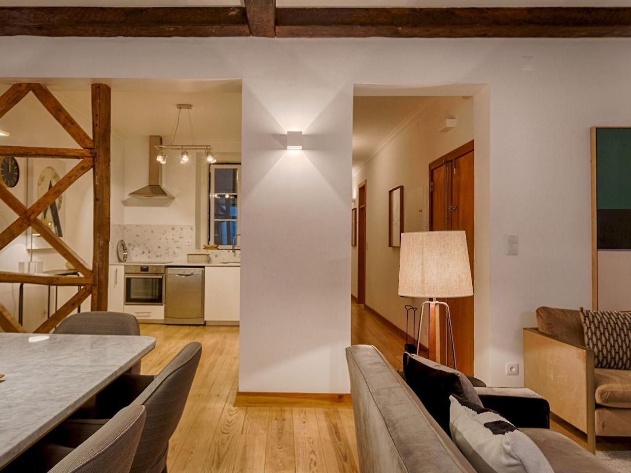 Apartment Master Historical Gem In Chiado Lissabon